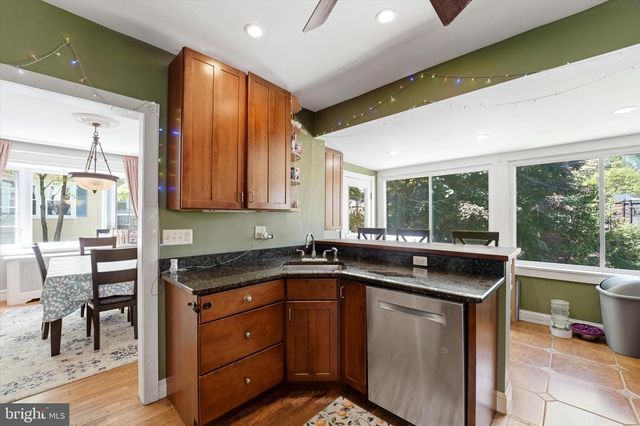8228 MANOR RD, Elkins Park, PA 19027