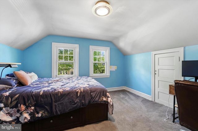 8228 MANOR RD, Elkins Park, PA 19027