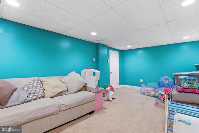 8228 MANOR RD, Elkins Park, PA 19027