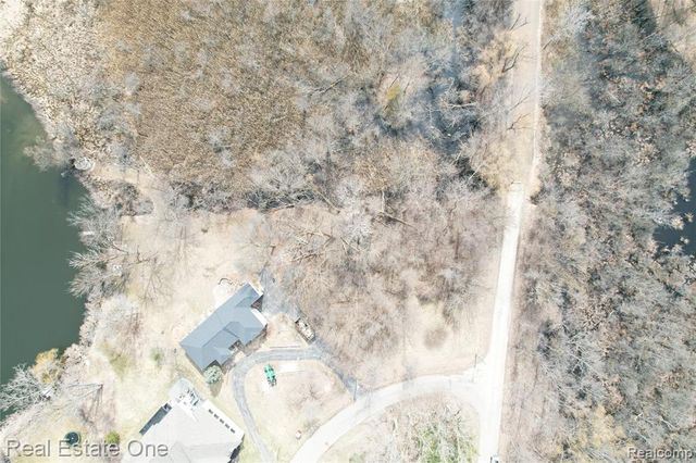 2636 Bay Drive, West Bloomfield, MI 48324