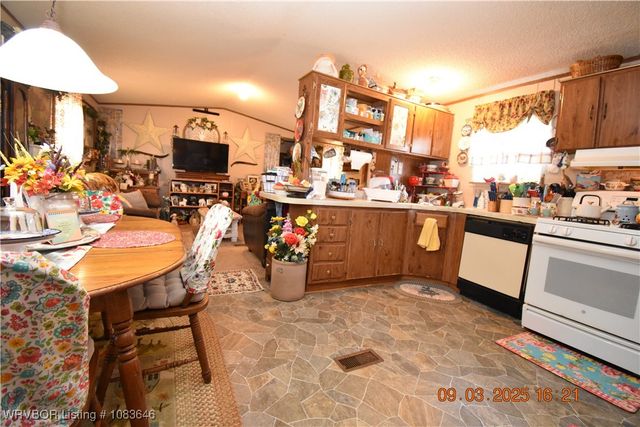 463182 E 995 Road, Sallisaw, OK 74955