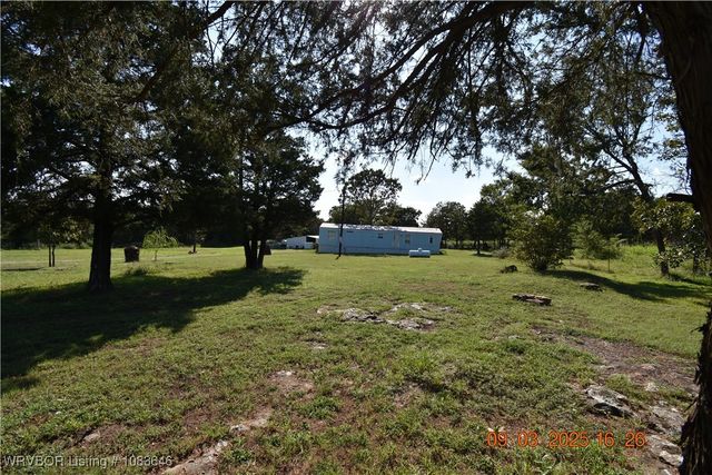 463182 E 995 Road, Sallisaw, OK 74955