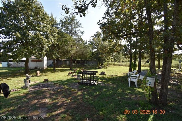 463182 E 995 Road, Sallisaw, OK 74955