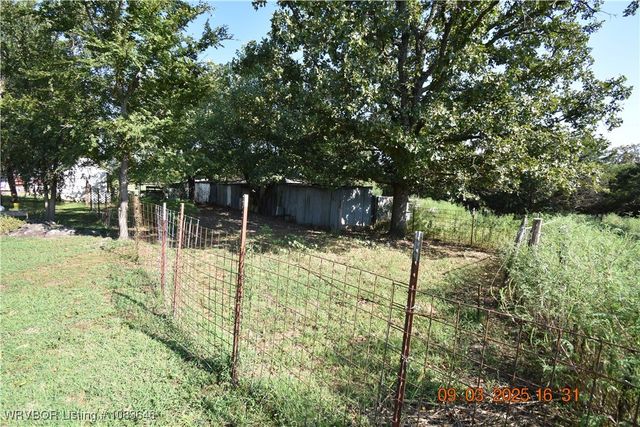 463182 E 995 Road, Sallisaw, OK 74955