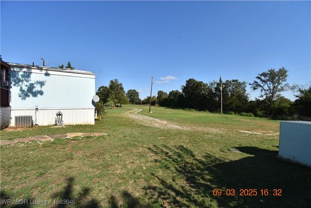 463182 E 995 Road, Sallisaw, OK 74955