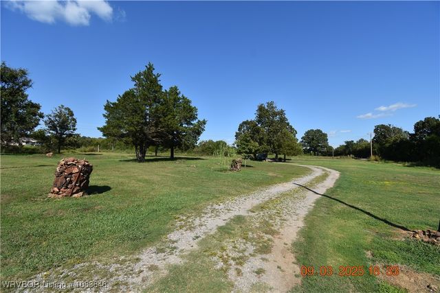 463182 E 995 Road, Sallisaw, OK 74955