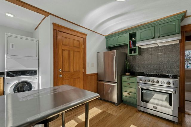 10-12 Colgate Rd 2, Boston, MA 02131