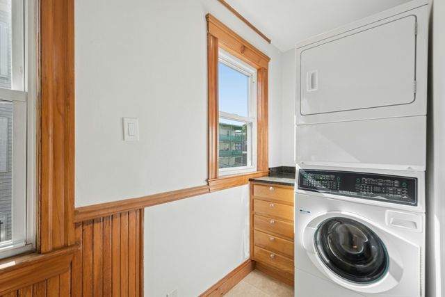 10-12 Colgate Rd 2, Boston, MA 02131