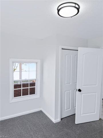 118 Walnut St ST, Suffolk, VA 23434
