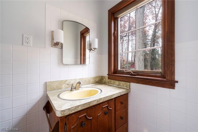 5025 Lockwood Boulevard, Youngstown, OH 44511