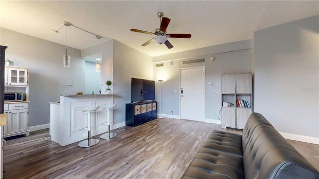 2109 BAYSHORE BOULEVARD 205, Tampa, FL 33606