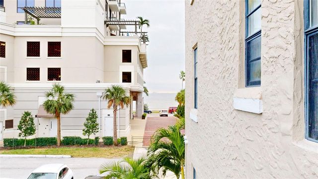 2109 BAYSHORE BOULEVARD 205, Tampa, FL 33606