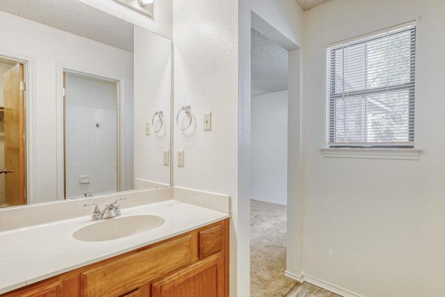 7802B Topawa CV B, Austin, TX 78729