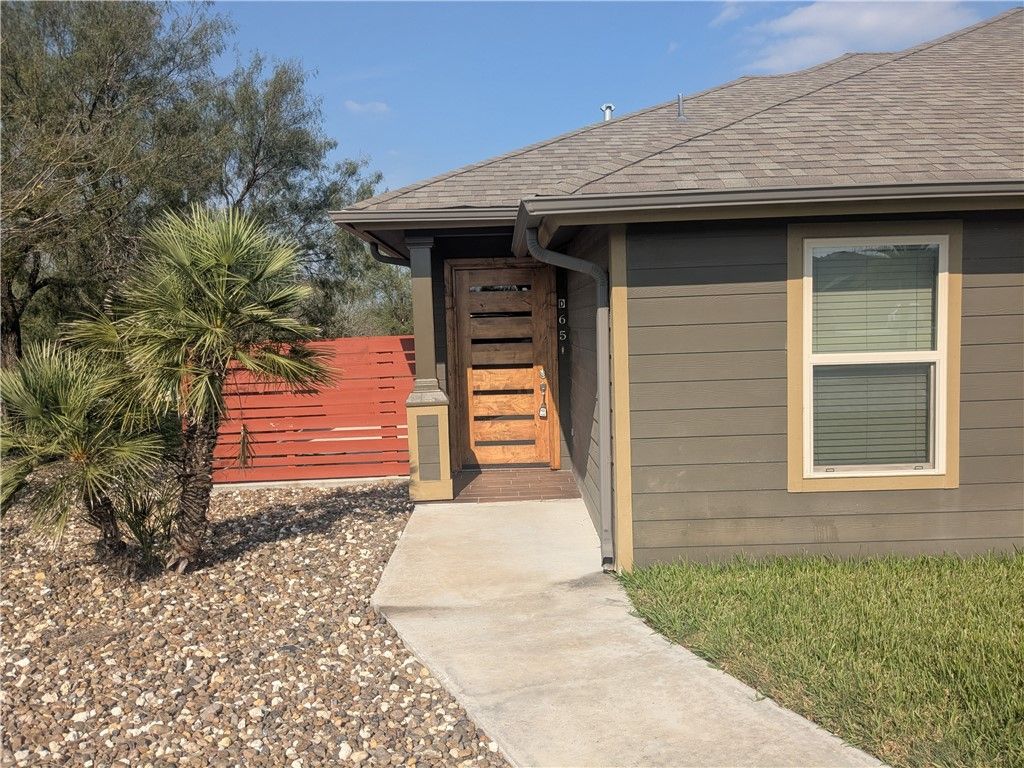 5375 County Road 73a D65, Robstown, TX 78380