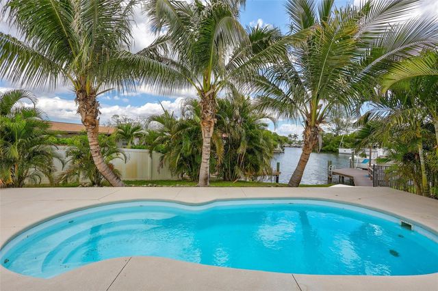 4417 TROUT DRIVE SE, St Petersburg, FL 33705