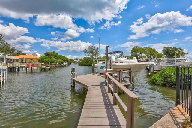 4417 TROUT DRIVE SE, St Petersburg, FL 33705