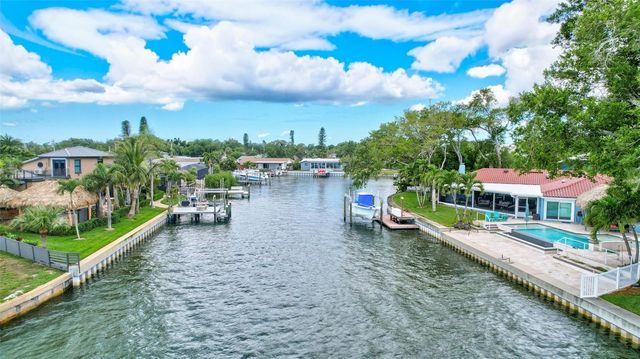 4417 TROUT DRIVE SE, St Petersburg, FL 33705