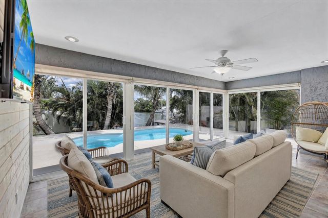 4417 TROUT DRIVE SE, St Petersburg, FL 33705