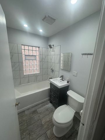 3522 S 59th Avenue, Cicero, IL 60804