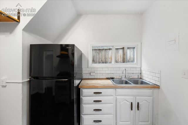 125 Ruxton Avenue R, Manitou Springs, CO 80829