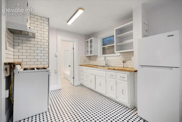 125 Ruxton Avenue R, Manitou Springs, CO 80829