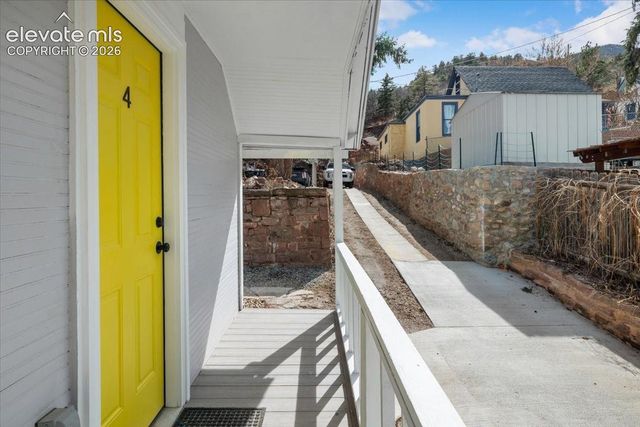 125 Ruxton Avenue R, Manitou Springs, CO 80829