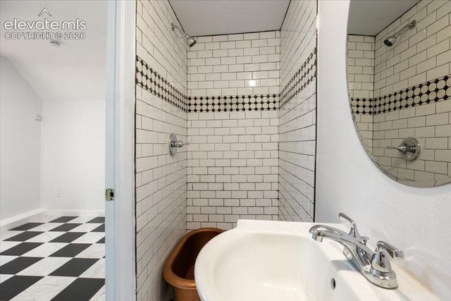 125 Ruxton Avenue R, Manitou Springs, CO 80829