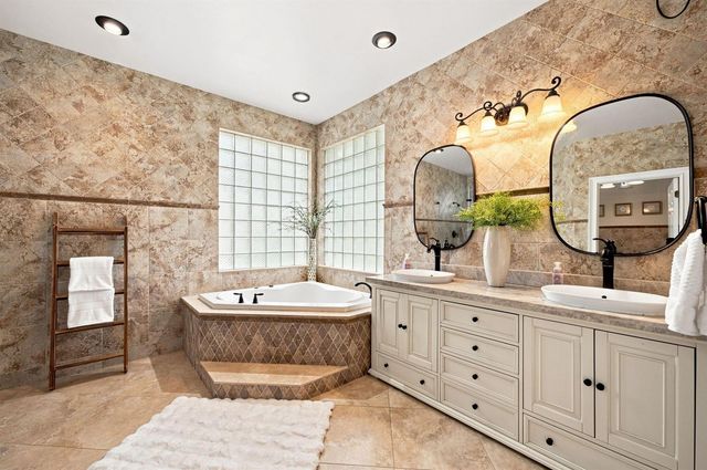 845 Bayside Lane, Weston, FL 33326