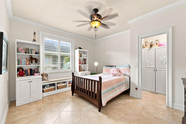 845 Bayside Lane, Weston, FL 33326