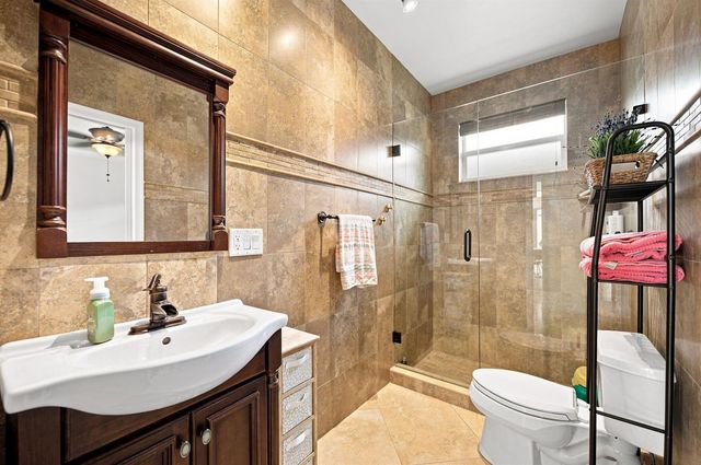 845 Bayside Lane, Weston, FL 33326
