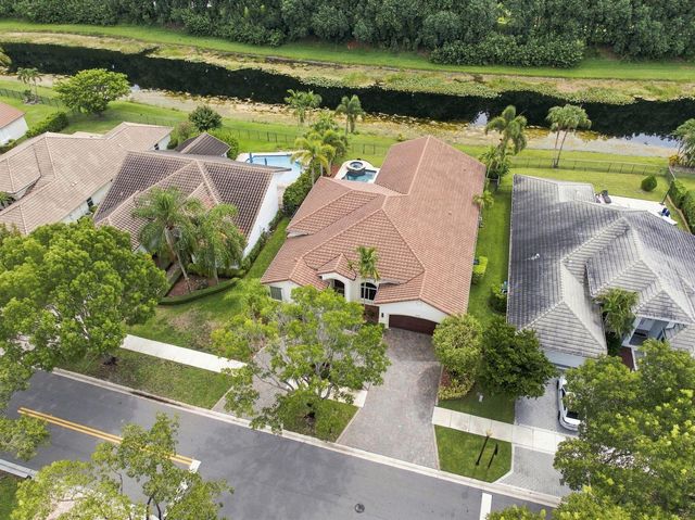 845 Bayside Lane, Weston, FL 33326
