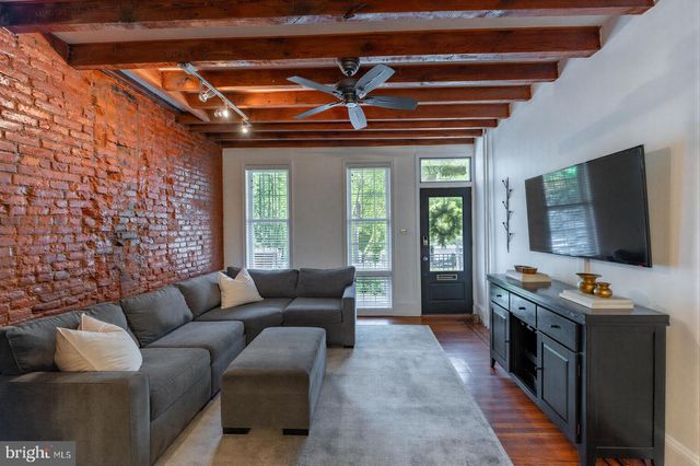 2927 CAMBRIDGE ST, Philadelphia, PA 19130