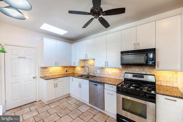 2927 CAMBRIDGE ST, Philadelphia, PA 19130