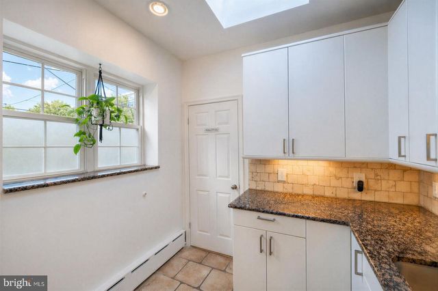 2927 CAMBRIDGE ST, Philadelphia, PA 19130