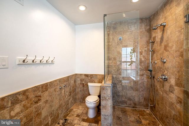 2927 CAMBRIDGE ST, Philadelphia, PA 19130