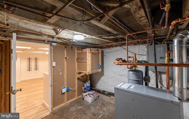 2927 CAMBRIDGE ST, Philadelphia, PA 19130