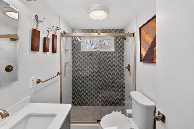 3 Januit Street, Sandwich, MA 02563