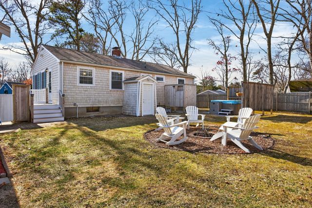 3 Januit Street, Sandwich, MA 02563