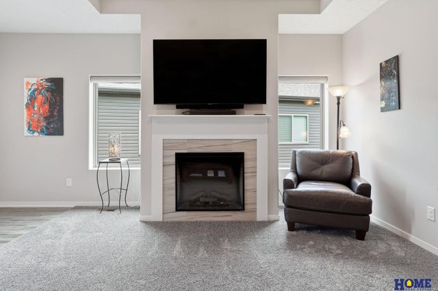 9900 Del Rio Drive, Lincoln, NE 68516