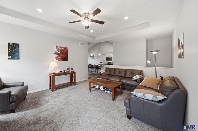 9900 Del Rio Drive, Lincoln, NE 68516