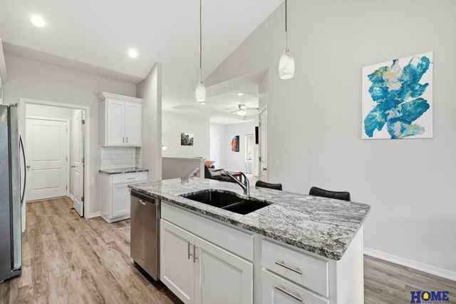 9900 Del Rio Drive, Lincoln, NE 68516