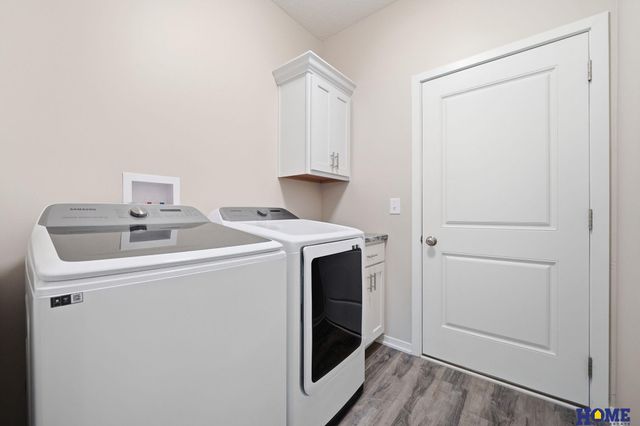 9900 Del Rio Drive, Lincoln, NE 68516