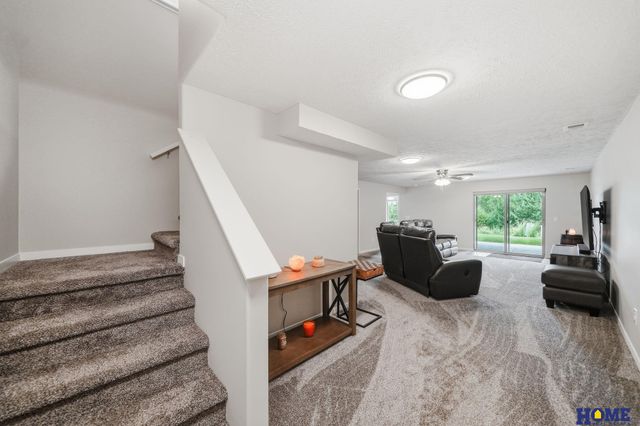 9900 Del Rio Drive, Lincoln, NE 68516