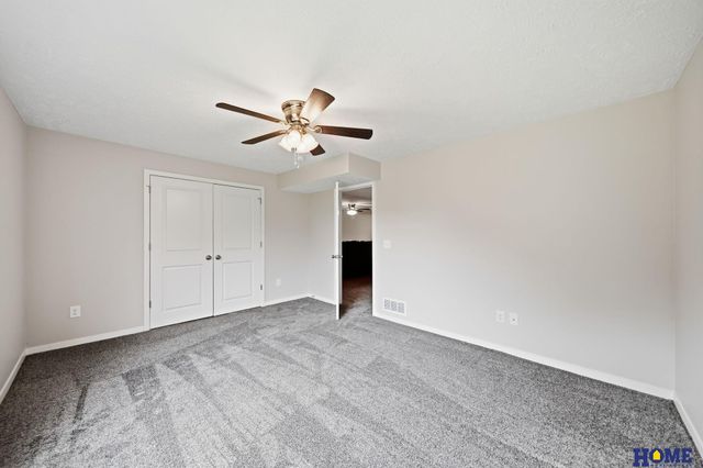 9900 Del Rio Drive, Lincoln, NE 68516