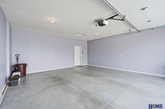 9900 Del Rio Drive, Lincoln, NE 68516