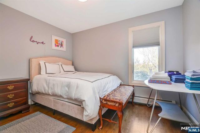 25 Skymark Court, Upper Saddle River, NJ 07458