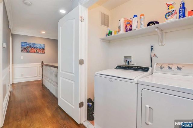 25 Skymark Court, Upper Saddle River, NJ 07458