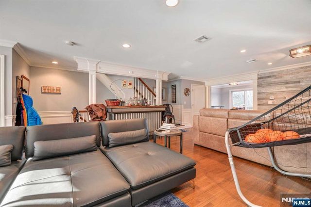 25 Skymark Court, Upper Saddle River, NJ 07458