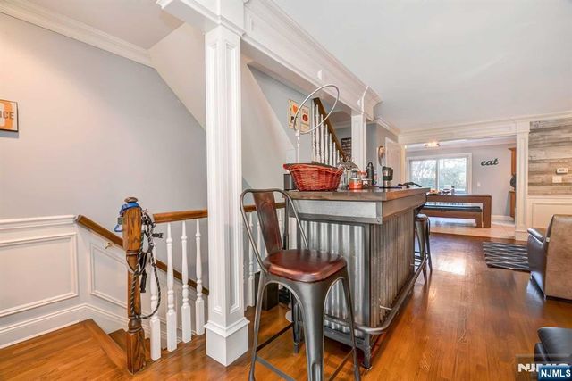 25 Skymark Court, Upper Saddle River, NJ 07458