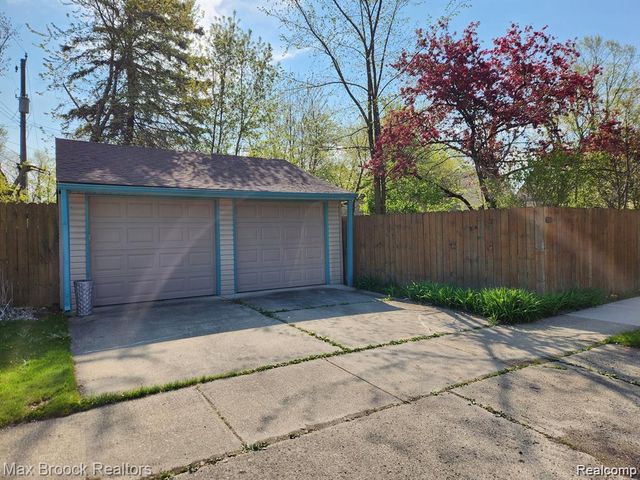 1815 Bowers Street, Birmingham, MI 48009
